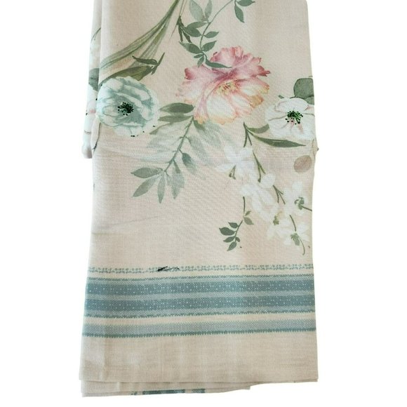 Tahari Home Floral Tablecloth Shabby Chic Style Pastel Color 60x84in Oblong - Picture 2 of 11